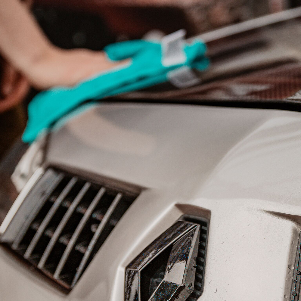 Cera e trattamento vernici